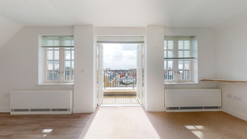 Images for Egerton Drive, Isleworth EAID:ajmanserapi BID:2