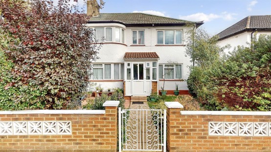 Images for Redesdale Gardens, Isleworth EAID:ajmanserapi BID:1