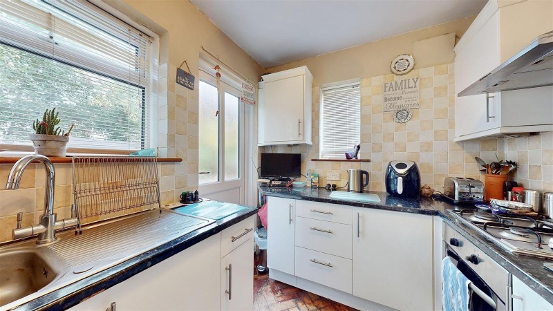 Images for Redesdale Gardens, Isleworth EAID:ajmanserapi BID:1