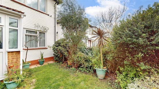 Images for Redesdale Gardens, Isleworth EAID:ajmanserapi BID:1