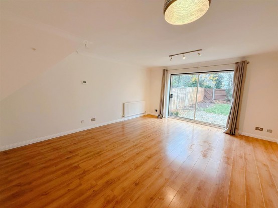 Images for Percheron Close, Isleworth EAID:ajmanserapi BID:2