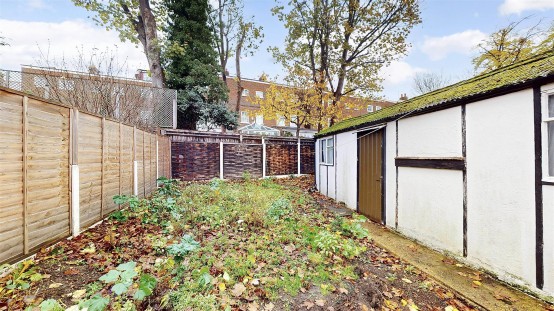 Images for Crawford Close, Isleworth EAID:ajmanserapi BID:1