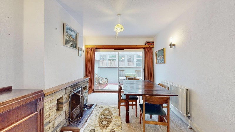 Images for Crawford Close, Isleworth EAID:ajmanserapi BID:1