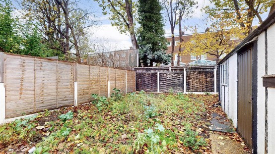 Images for Crawford Close, Isleworth EAID:ajmanserapi BID:1