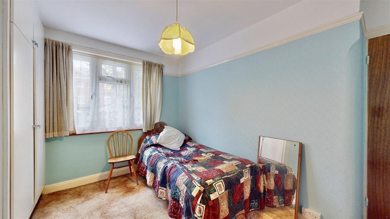 Images for Crawford Close, Isleworth EAID:ajmanserapi BID:1