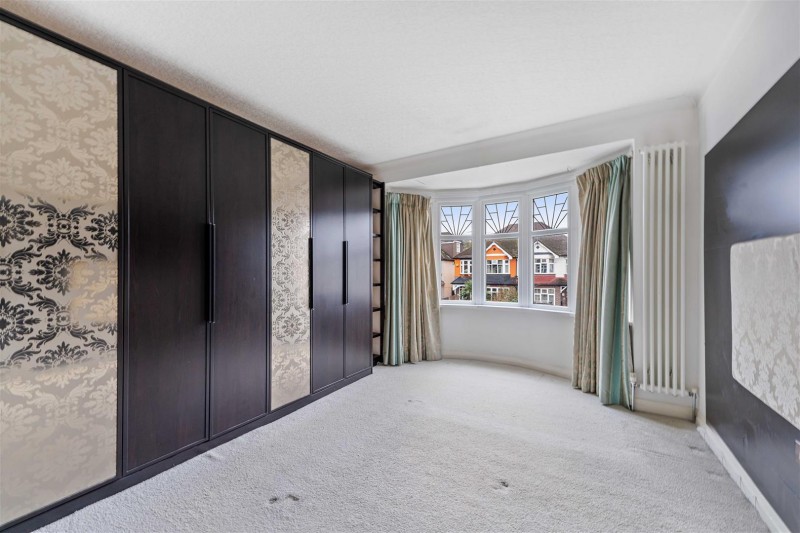 Images for Oaklands Avenue, Isleworth EAID:ajmanserapi BID:1