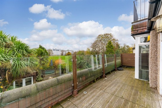 Images for Oaklands Avenue, Isleworth EAID:ajmanserapi BID:1