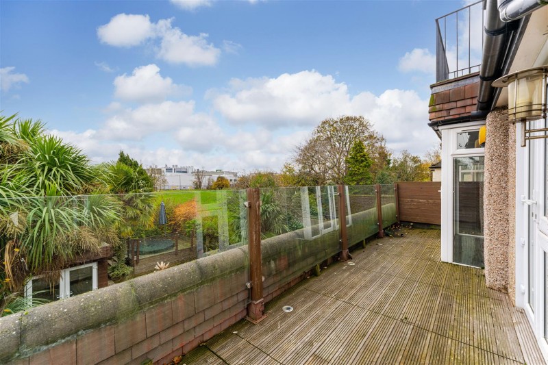 Images for Oaklands Avenue, Isleworth EAID:ajmanserapi BID:1