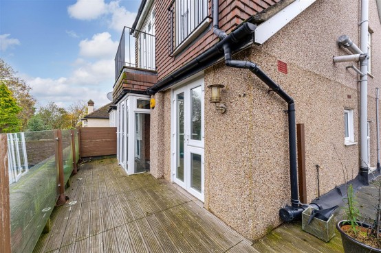 Images for Oaklands Avenue, Isleworth EAID:ajmanserapi BID:1