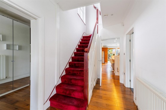 Images for Oaklands Avenue, Isleworth EAID:ajmanserapi BID:1