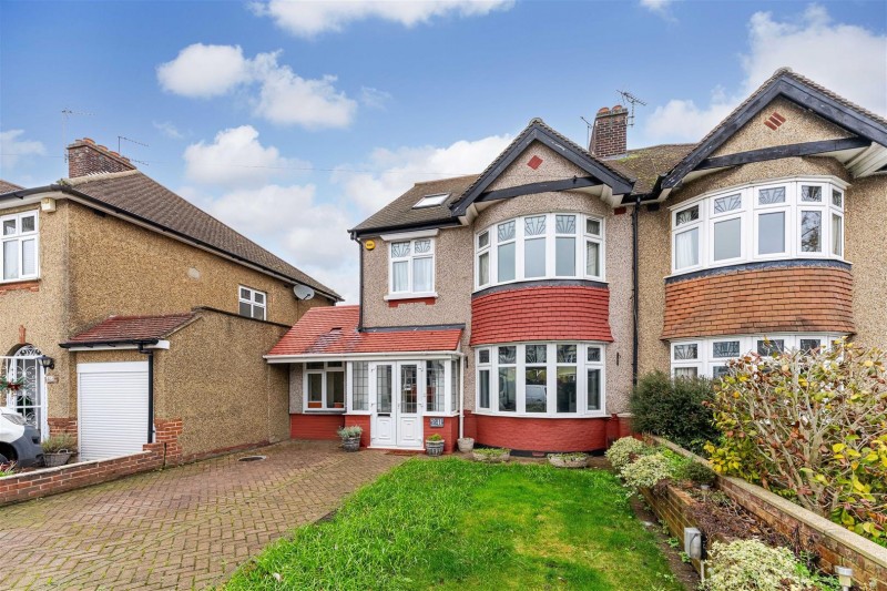 Images for Oaklands Avenue, Isleworth EAID:ajmanserapi BID:1