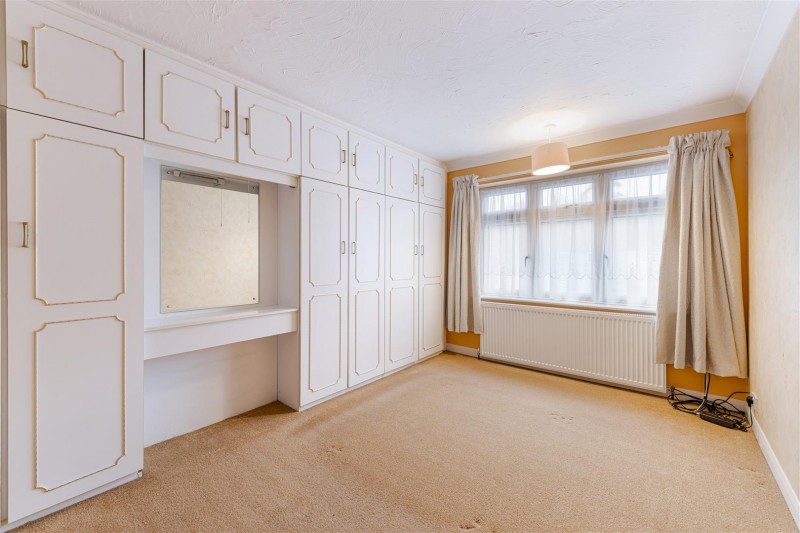 Images for Lynton Close, Isleworth EAID:ajmanserapi BID:1