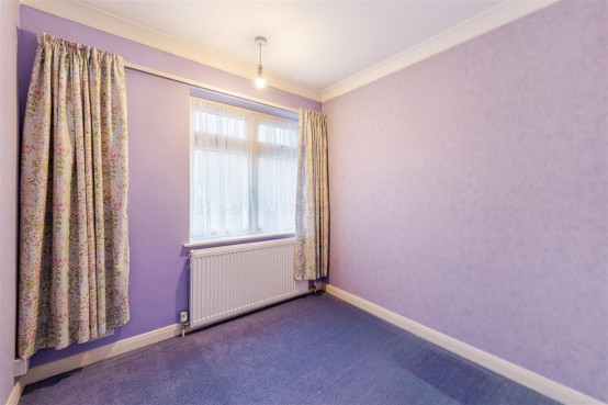 Images for Lynton Close, Isleworth EAID:ajmanserapi BID:1