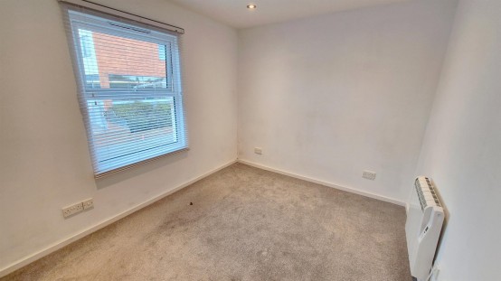 Images for Walton Road, East Molesey EAID:ajmanserapi BID:1