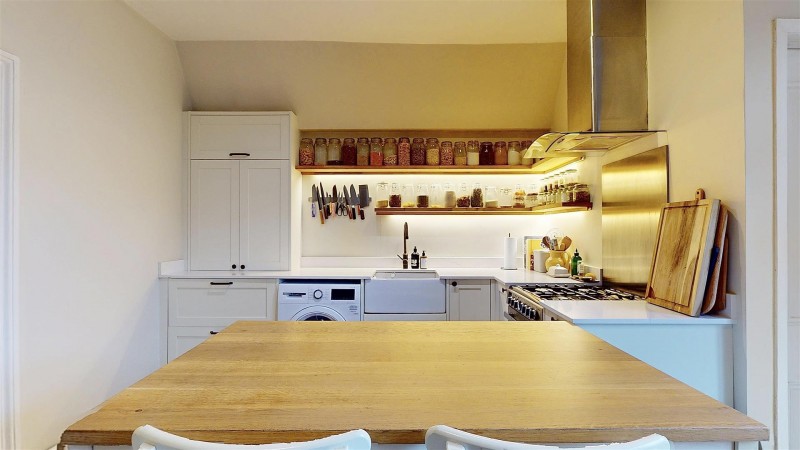 Images for London Road, Isleworth EAID:ajmanserapi BID:1