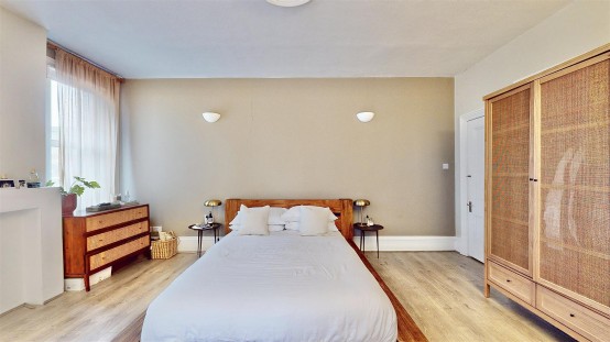 Images for London Road, Isleworth EAID:ajmanserapi BID:1