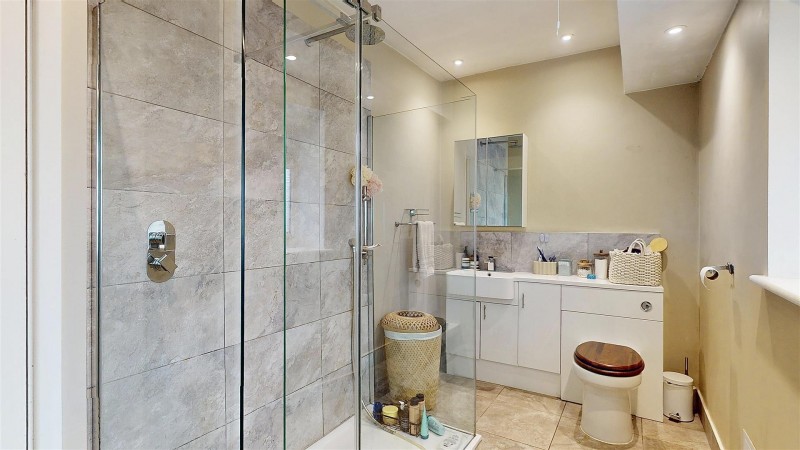 Images for London Road, Isleworth EAID:ajmanserapi BID:1