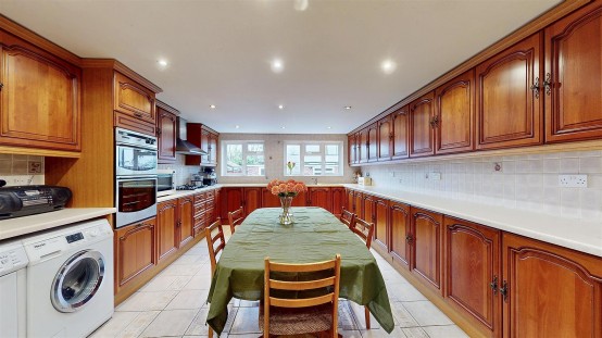 Images for Great West Road, Isleworth EAID:ajmanserapi BID:1