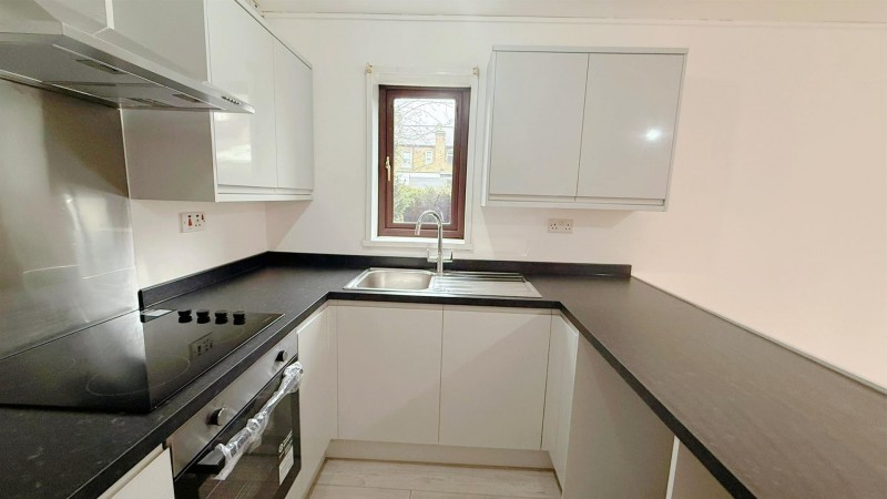 Images for Weavers Close EAID:ajmanserapi BID:2