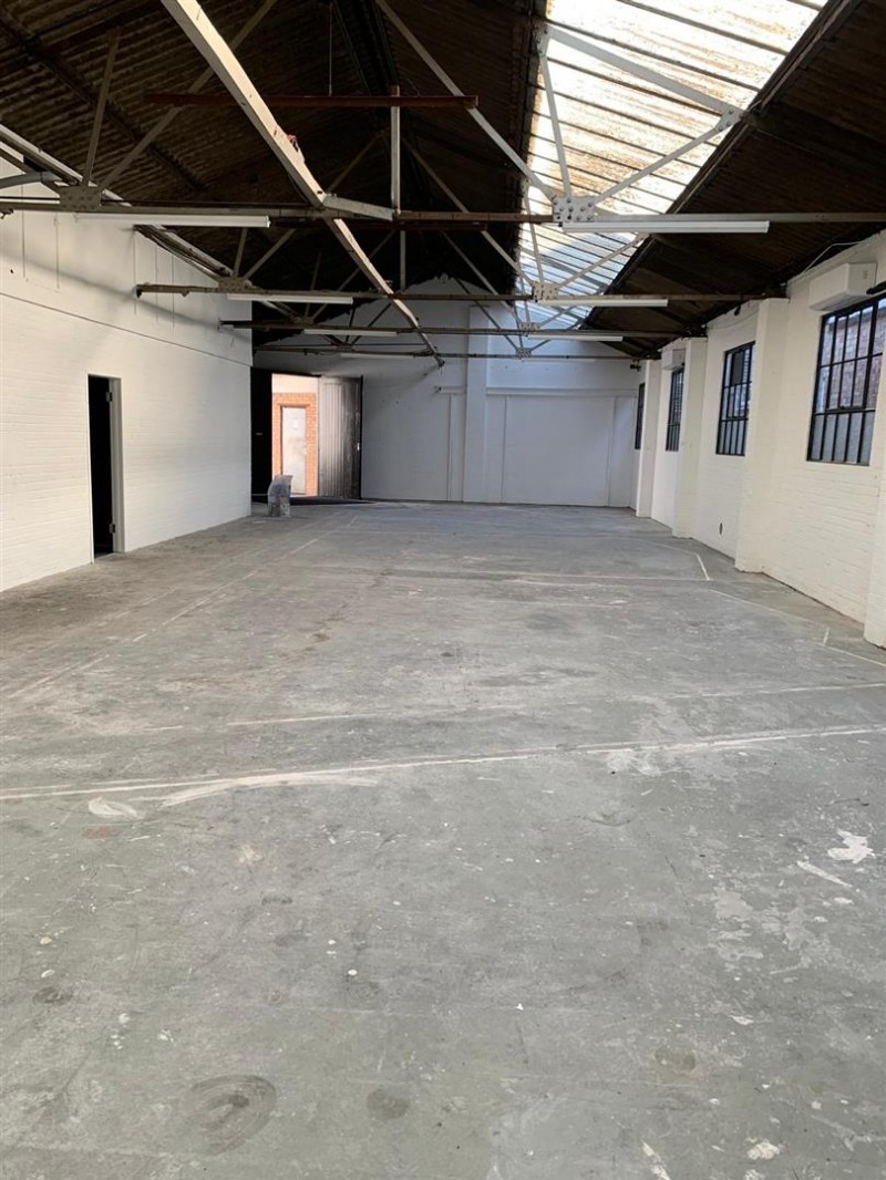 Images for Spelthorne Lane, Ashford EAID:ajmanserapi BID:2