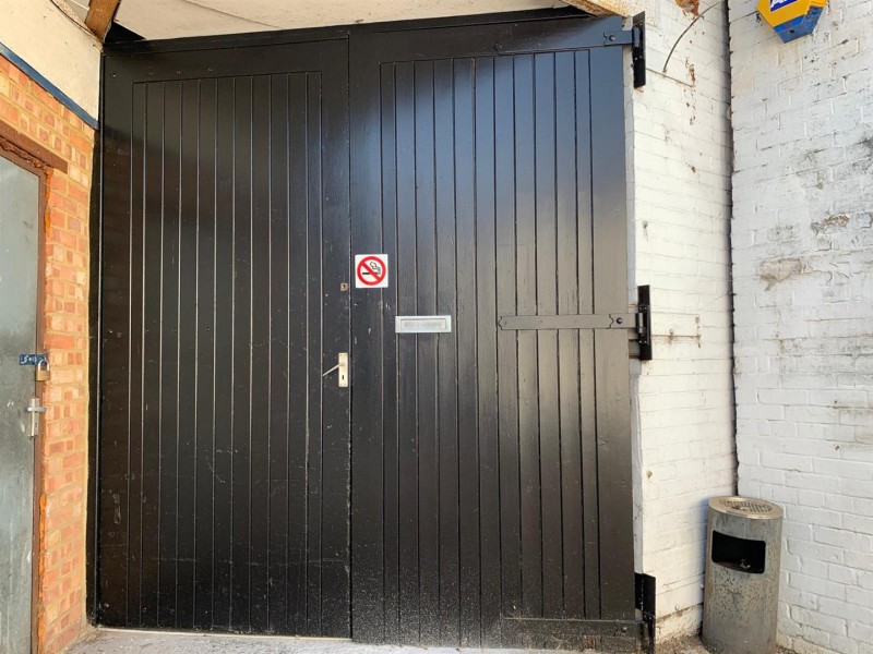 Images for Spelthorne Lane, Ashford EAID:ajmanserapi BID:2