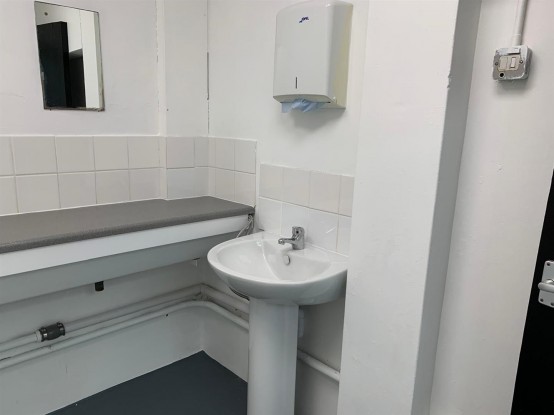 Images for Spelthorne Lane, Ashford EAID:ajmanserapi BID:2