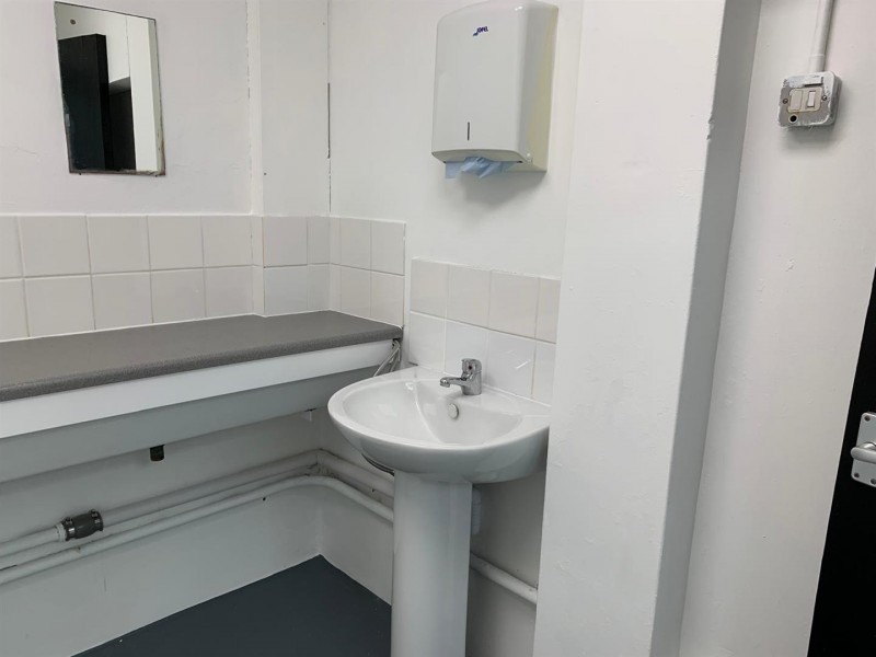 Images for Spelthorne Lane, Ashford EAID:ajmanserapi BID:2