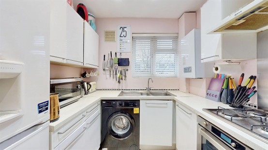 Images for Algar Close, Isleworth EAID:ajmanserapi BID:1