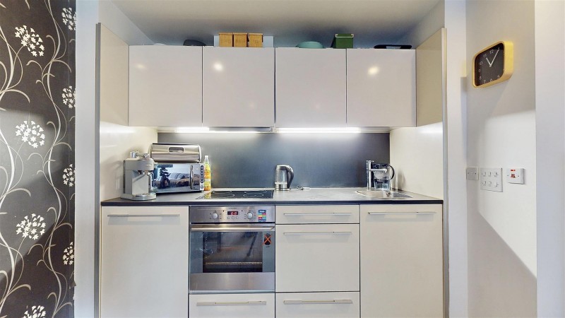 Images for Union Lane, Isleworth EAID:ajmanserapi BID:1