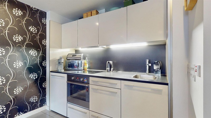 Images for Union Lane, Isleworth EAID:ajmanserapi BID:1