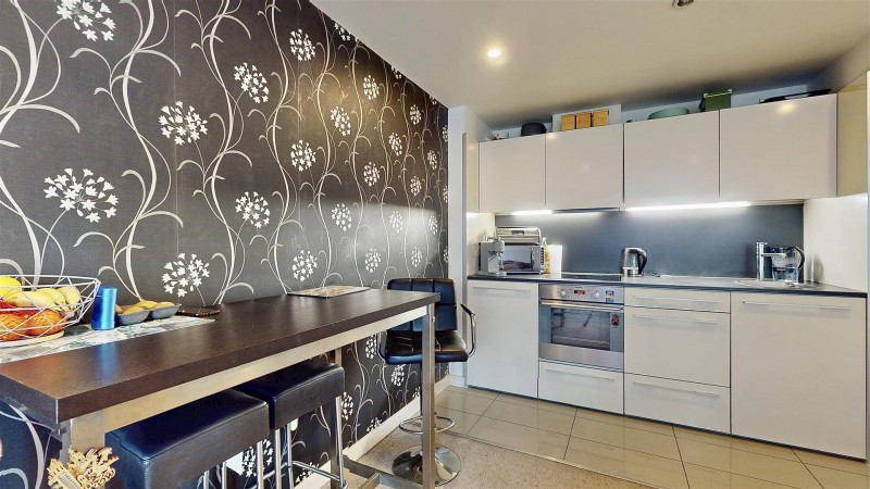 Images for Union Lane, Isleworth EAID:ajmanserapi BID:1