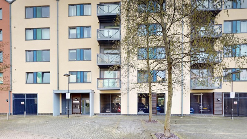 Images for Union Lane, Isleworth EAID:ajmanserapi BID:1