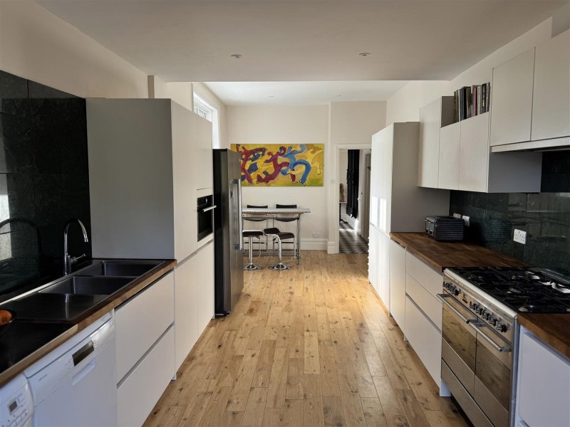 Images for The Grove, Isleworth EAID:ajmanserapi BID:1