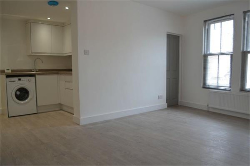 Images for Linkfield Road, Isleworth EAID:ajmanserapi BID:1