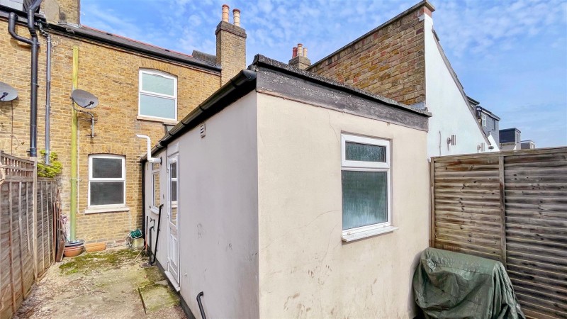 Images for Napier Road, Isleworth EAID:ajmanserapi BID:1