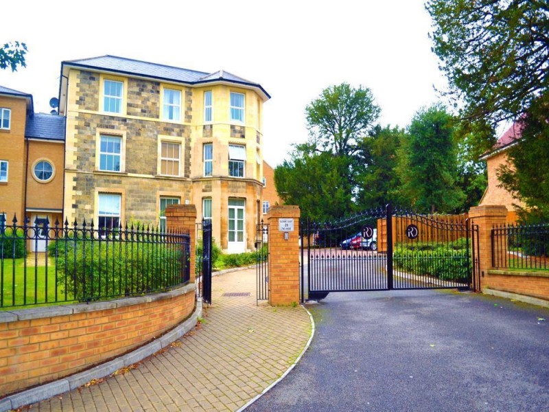 Images for Sloane Court, 28 The Grove EAID:ajmanserapi BID:1