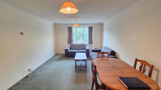 Images for Shirehorse Way, Isleworth EAID:ajmanserapi BID:1