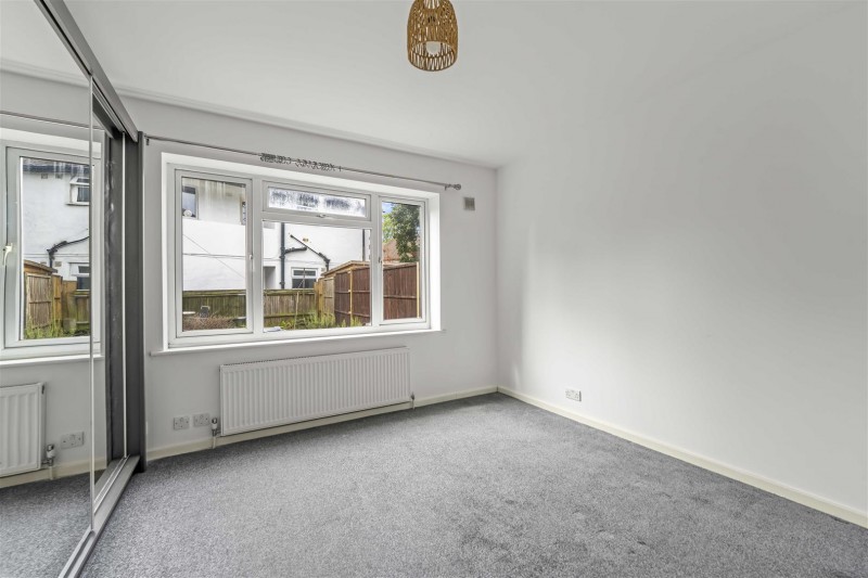 Images for St Johns Road, Isleworth EAID:ajmanserapi BID:1