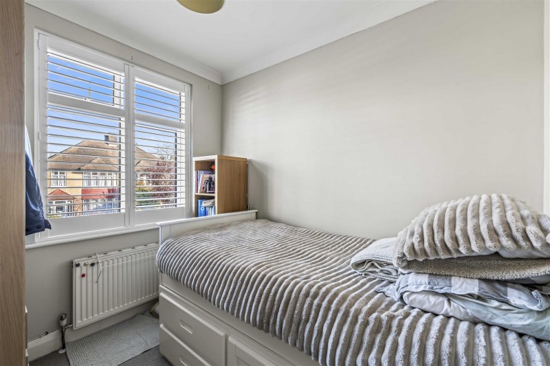 Images for Bassett Gardens, Isleworth EAID:ajmanserapi BID:1