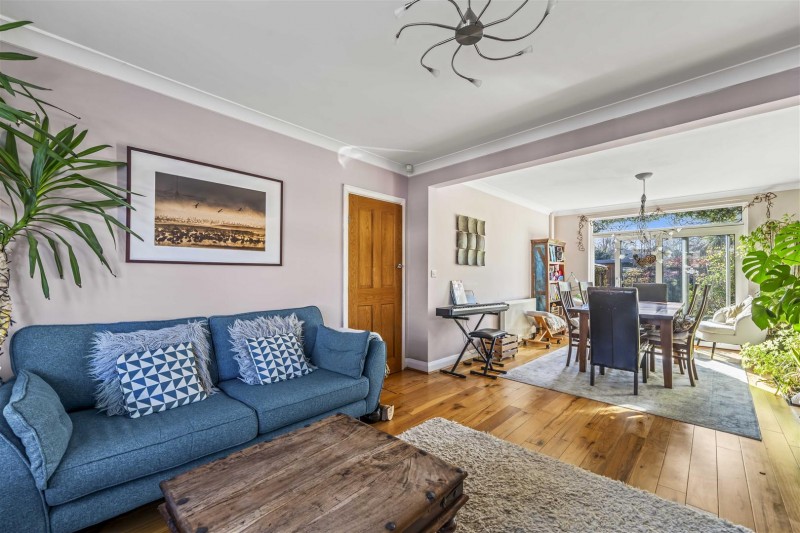 Images for Bassett Gardens, Isleworth EAID:ajmanserapi BID:1