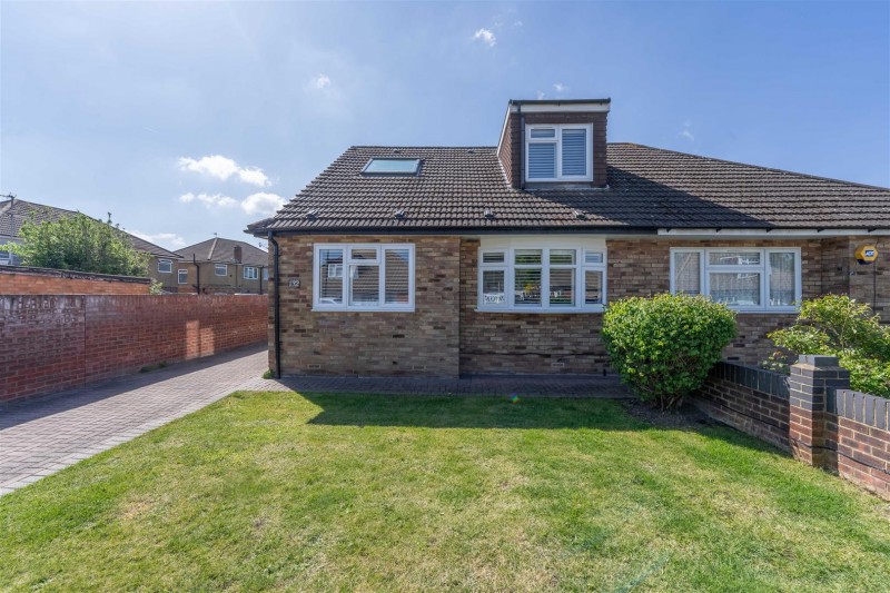 Images for Bedfont Close, Feltham EAID:ajmanserapi BID:1