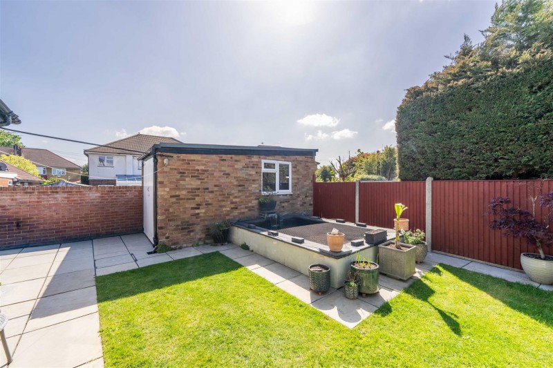 Images for Bedfont Close, Feltham EAID:ajmanserapi BID:1