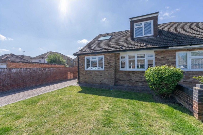 Images for Bedfont Close, Feltham EAID:ajmanserapi BID:1