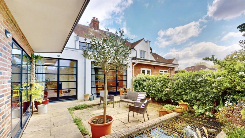 Images for Sutton Lane, Hounslow EAID:ajmanserapi BID:1