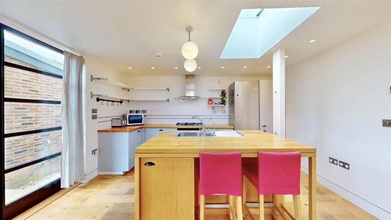 Images for Sutton Lane, Hounslow EAID:ajmanserapi BID:1