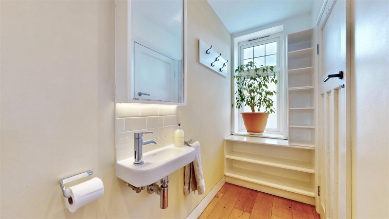 Images for Sutton Lane, Hounslow EAID:ajmanserapi BID:1