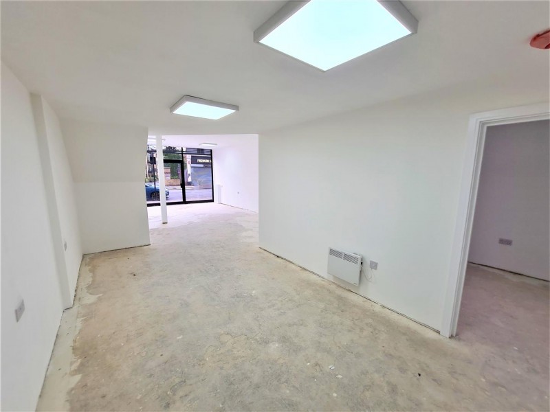 Images for London Road, Isleworth EAID:ajmanserapi BID:2