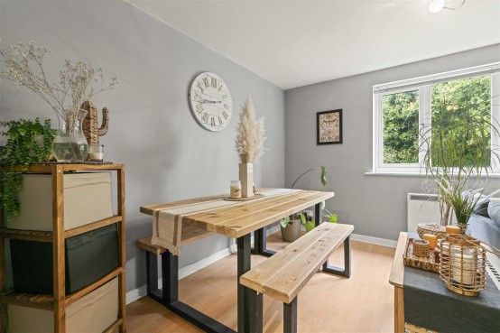 Images for Varsity Drive, Twickenham EAID:ajmanserapi BID:1