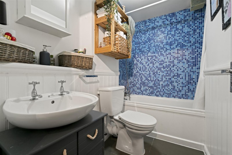 Images for Varsity Drive, Twickenham EAID:ajmanserapi BID:1