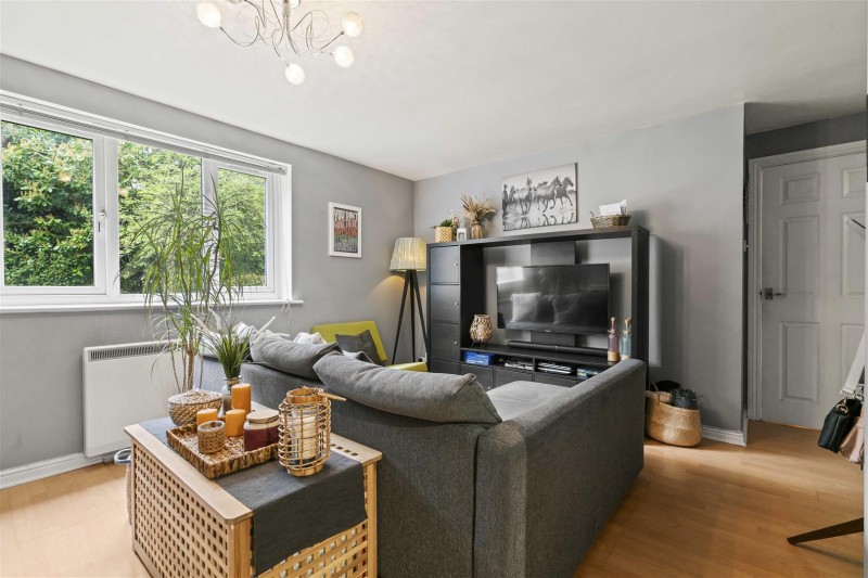 Images for Varsity Drive, Twickenham EAID:ajmanserapi BID:1